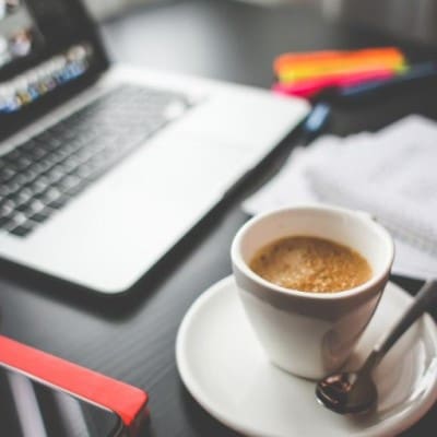 coffee-computer-notepad